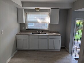 12012 Ashton Ave in Detroit, MI - Building Photo - Building Photo