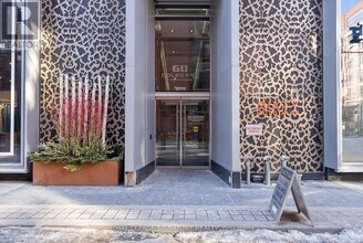 60 Colborne St in Toronto, ON - Building Photo - Building Photo