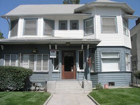 1195 W 28th St in Los Angeles, CA - Building Photo