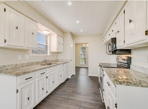 14306 Ridge Point Dr in San Antonio, TX - Building Photo - Building Photo