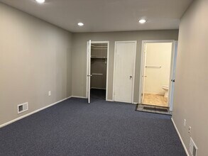 99 Keystone Ct, Unit 99A keystone court in Woodbridge, NJ - Building Photo - Building Photo