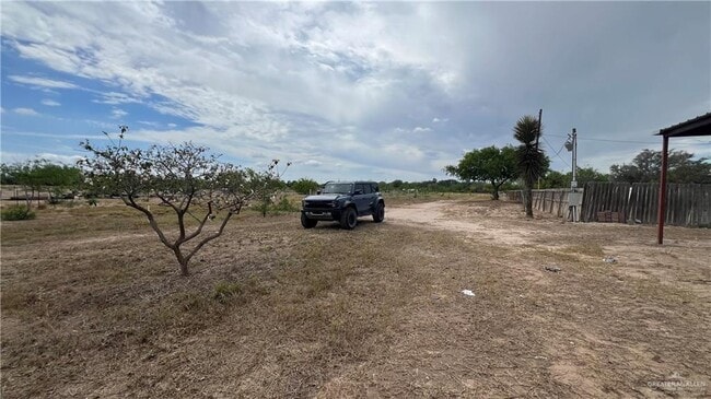 17 N Seminary Rd in Edinburg, TX - Building Photo - Building Photo