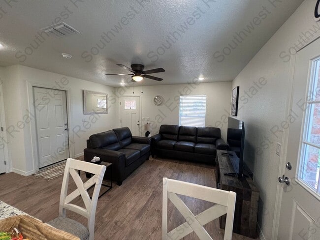 2131 Bobwhite Ct in Clovis, NM - Building Photo - Building Photo