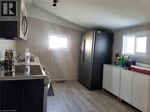 235 Fares St in Port Colborne, ON - Building Photo - Building Photo