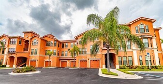 2705 Via Murano in Clearwater, FL - Building Photo
