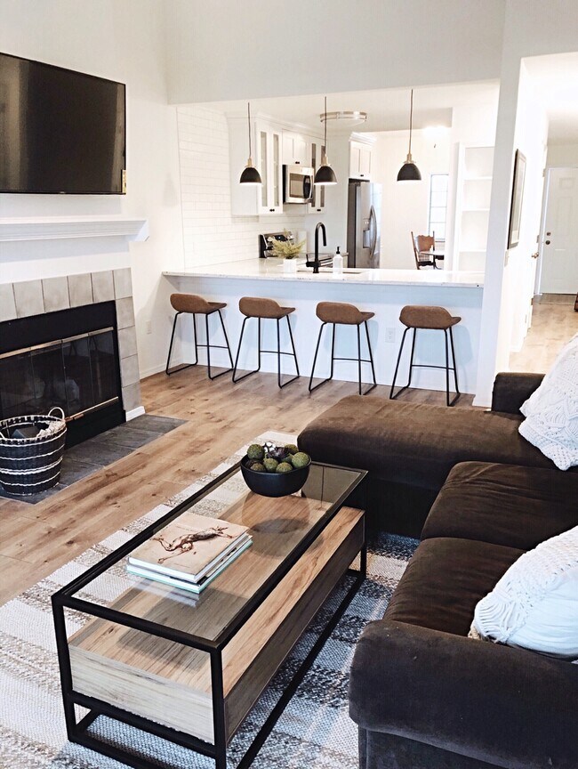 641 Riverine Dr Rentals in Traverse City, MI