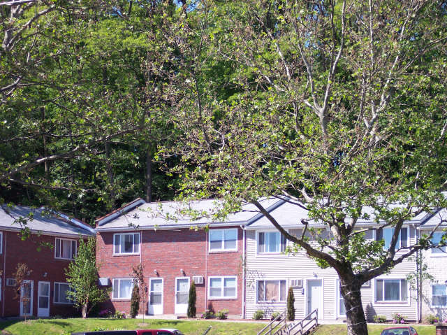 Townwest Apartments in West Springfield, MA - Building Photo