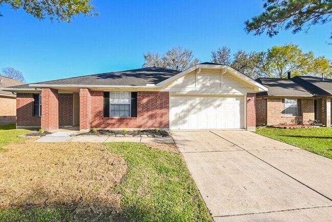 property at 4923 Bayboro Park Dr