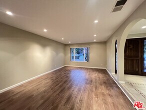 16650 Rinaldi St in Los Angeles, CA - Building Photo - Building Photo