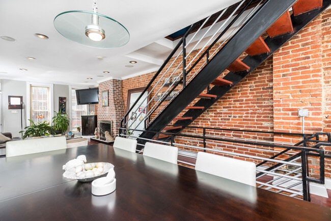 444 E Fort Ave in Baltimore, MD - Building Photo - Building Photo