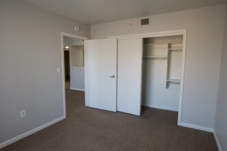 3280 N Downing St in Denver, CO - Building Photo - Building Photo