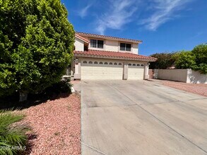 12721 N 58th Dr in Glendale, AZ - Building Photo - Building Photo