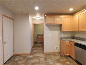 4551 Mabel Ave NE in Salem, OR - Building Photo - Building Photo