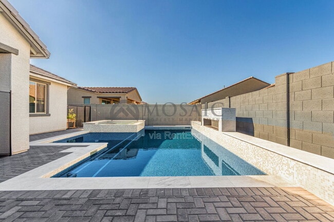 22956 E Arroyo Verde Dr