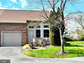 8013 Bridgepointe Dr in Chester, MD - Building Photo