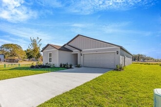 2167 Lone Oak Ln in Lakeland, FL - Building Photo - Building Photo