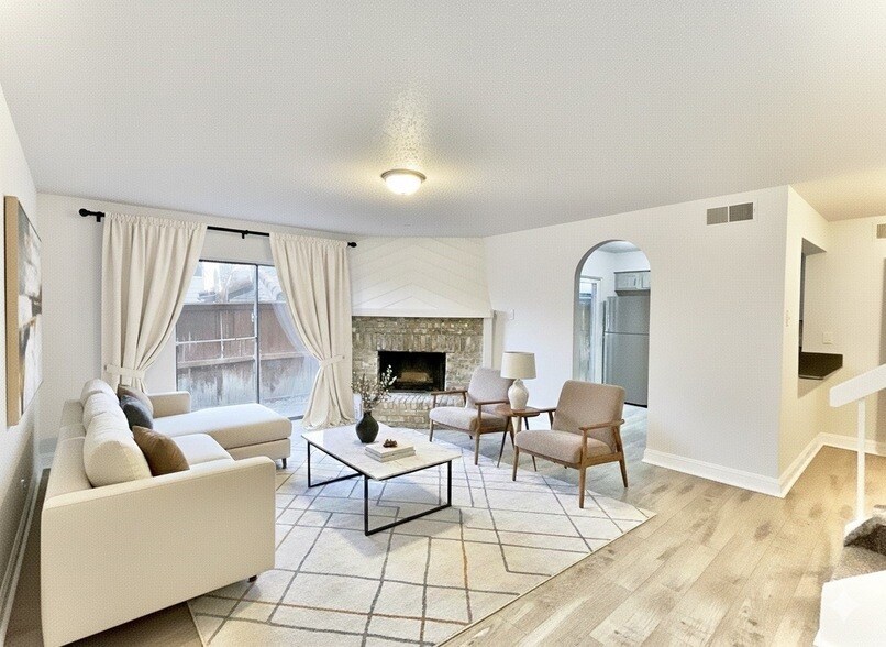 5626 Preston Oaks Rd, Unit 42A in Dallas, TX - Building Photo