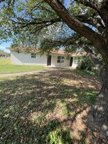 105 Faye Dr in Waco, TX - Building Photo