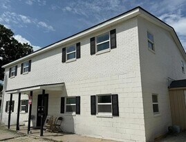 2053 Marsia Ln in North Charleston, SC - Building Photo