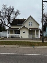 918 Oak St, Unit 4 in Brainerd, MN - Building Photo - Building Photo