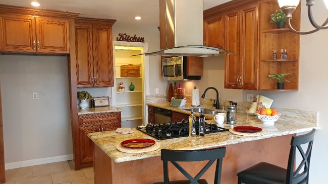 12700 Newport Ave in Tustin, CA - Building Photo - Building Photo