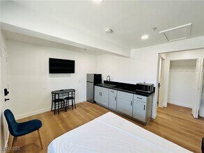 1418 S 3rd St in Las Vegas, NV - Building Photo - Building Photo