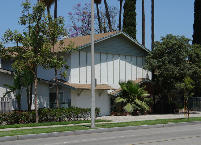 1629 Walnut St in Anaheim, CA - Building Photo - Building Photo