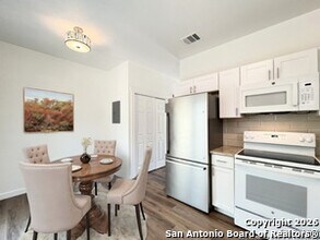 1307 Whispering Hills Dr in Canyon Lake, TX - Building Photo - Building Photo