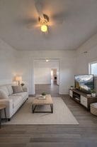 127 S B St, Unit 1 in Oxnard, CA - Building Photo