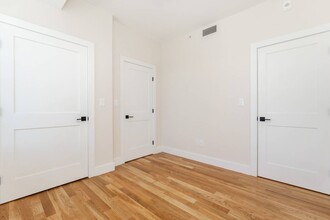 1600 Tremont St, Unit 4 bed in Boston, MA - Building Photo - Building Photo