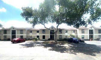 717 Gardens Dr in Pompano Beach, FL - Building Photo