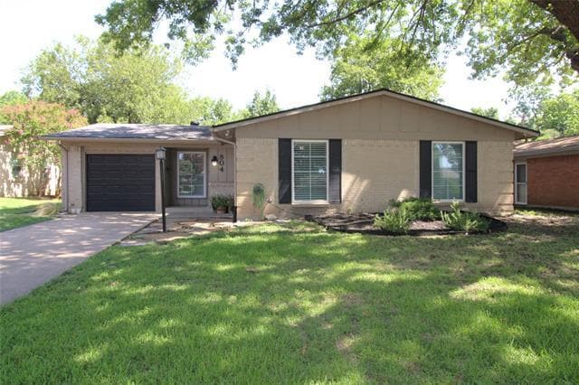 property at 804 Wateka Way