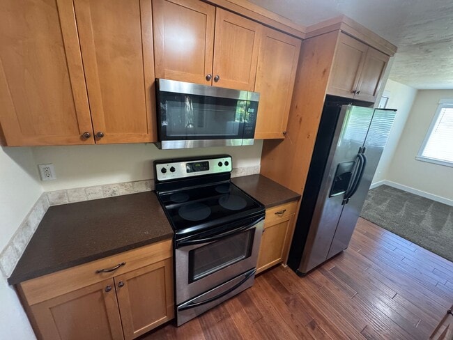 2850 Newton Pl in Philomath, OR - Building Photo - Building Photo