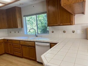 524 Walsh St in Grass Valley, CA - Building Photo - Building Photo