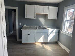 1149 E 177th St in Cleveland, OH - Building Photo - Building Photo