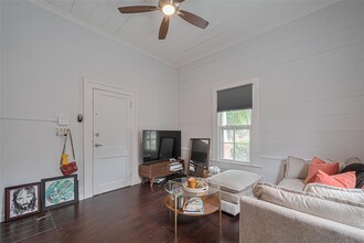 845 Columbia St in Houston, TX - Building Photo - Building Photo