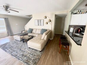 72 Elm Hill Ct in San Marcos, TX - Building Photo - Building Photo