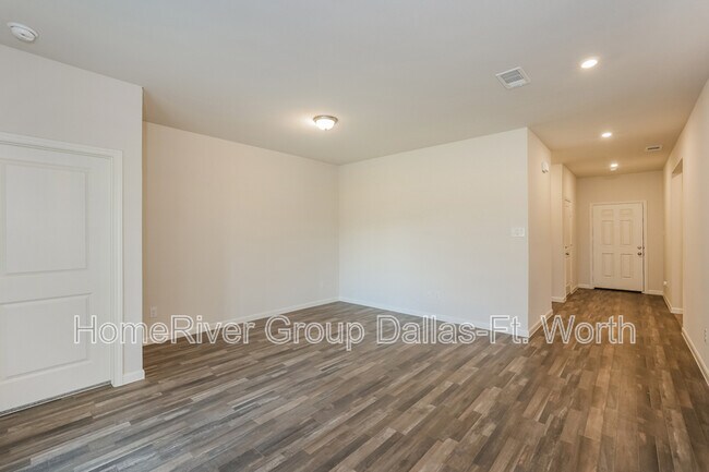 508 Jameson in Springtown, TX - Foto de edificio - Building Photo