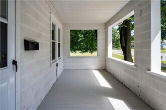 2029 5 Mile Line Road in Penfield, NY - Building Photo - Building Photo
