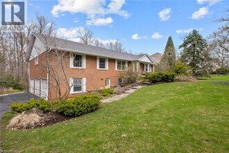 36 Maple Hill Dr in Kitchener, ON - Building Photo - Building Photo