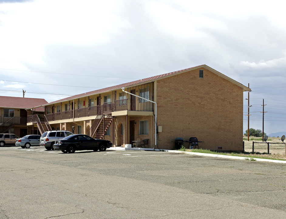 984 E Saxony Dr in Pueblo, CO - Building Photo