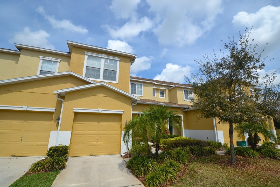 308 Habitat Way in Sanford, FL - Building Photo