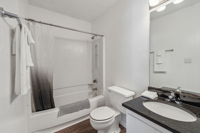 property at 3027 Northwood Dr