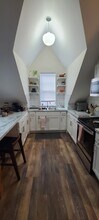 2 Arnold St, Unit 1 in New Bedford, MA - Building Photo - Building Photo