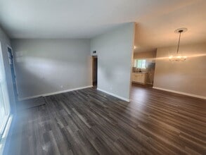 13217 Forge Cir in Louisville, KY - Building Photo - Building Photo