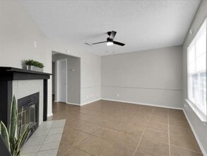 1005 Vedral Pl in Cedar Hill, TX - Building Photo - Building Photo
