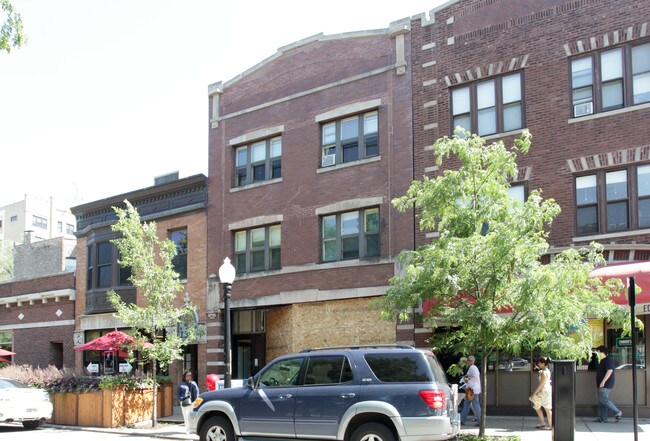 1323 E. 57th St in Chicago, IL - Foto de edificio - Building Photo