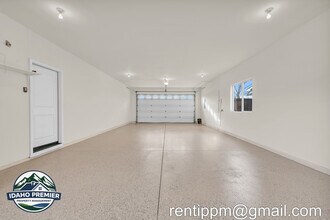 11232 W Springgold Dr in Boise, ID - Building Photo - Building Photo