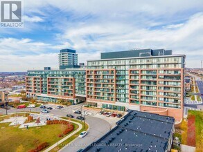 99 Eagle Rock Way in Vaughan, ON - Building Photo - Building Photo