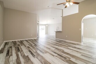 2114 Nicollett Way in Leesburg, FL - Building Photo - Building Photo